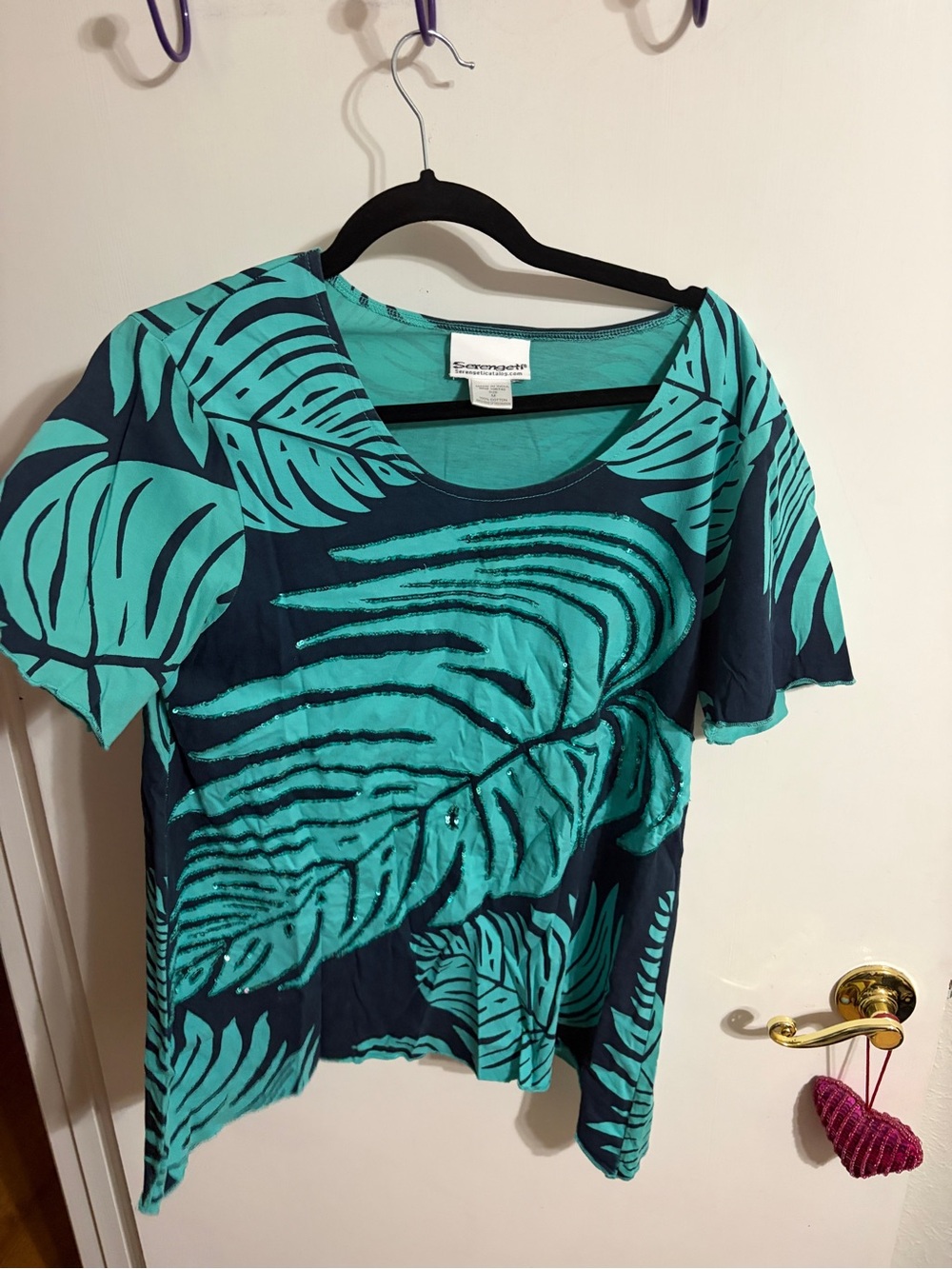 💜 Medium Blue Teal Tropical Leaf Scoop Neck Top